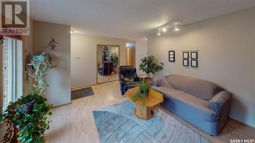 858 Dorothy Street, Regina, SK - Indoor