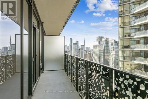 3909 - 55 Charles Street E, Toronto, ON - Outdoor With Balcony With Exterior