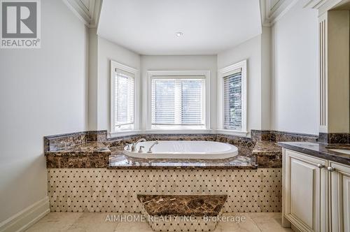 38 Pheasant Road, Toronto, ON - Indoor Photo Showing Bathroom