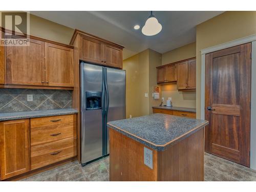 3828 Atkinson Place, Armstrong, BC - Indoor Photo Showing Kitchen