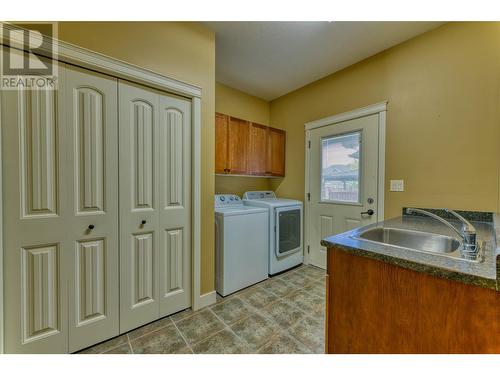 3828 Atkinson Place, Armstrong, BC - Indoor Photo Showing Laundry Room