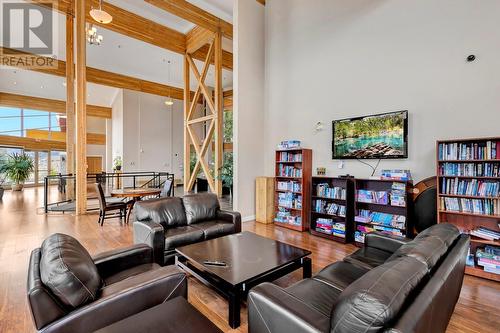 3211 Skyview Lane Unit# 304, West Kelowna, BC - Indoor Photo Showing Living Room