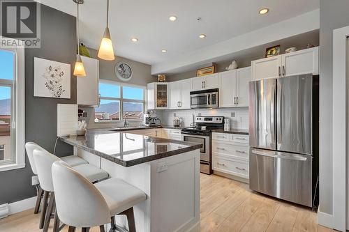 3211 Skyview Lane Unit# 304, West Kelowna, BC - Indoor Photo Showing Kitchen With Stainless Steel Kitchen With Upgraded Kitchen