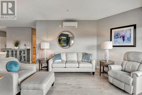 3211 Skyview Lane Unit# 304, West Kelowna, BC - Indoor Photo Showing Living Room