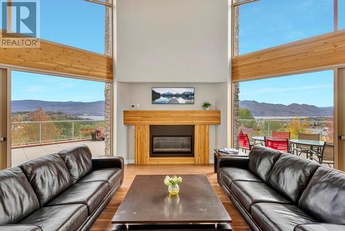 3211 Skyview Lane Unit# 304, West Kelowna, BC - Indoor Photo Showing Living Room With Fireplace