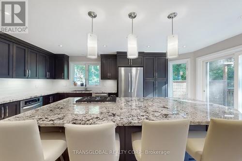 1813 St. Johns Road, Innisfil, ON - Indoor Photo Showing Kitchen With Upgraded Kitchen