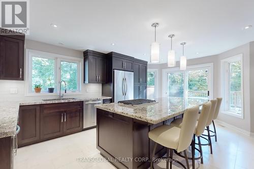 1813 St. Johns Road, Innisfil, ON - Indoor Photo Showing Kitchen With Upgraded Kitchen