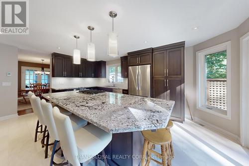 1813 St. Johns Road, Innisfil, ON - Indoor Photo Showing Kitchen With Upgraded Kitchen