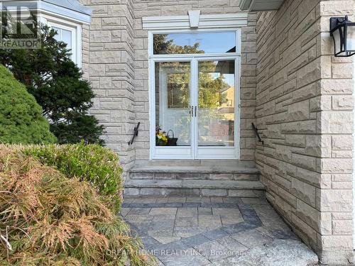 17 Silver Fir Street, Richmond Hill, ON - Outdoor