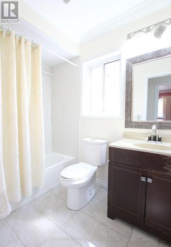 Upper - 20 Bestview Crescent, Vaughan, ON - Indoor Photo Showing Bathroom