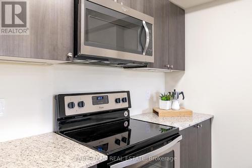 205 - 6 Anchorage Crescent, Collingwood, ON - Indoor Photo Showing Kitchen