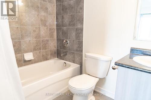 205 - 6 Anchorage Crescent, Collingwood, ON - Indoor Photo Showing Bathroom