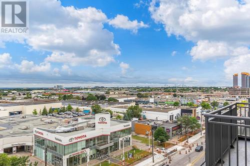 803 - 830 Lawrence Avenue, Toronto, ON - Outdoor With View