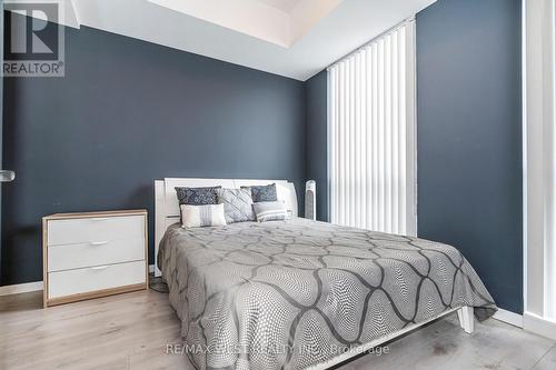 803 - 830 Lawrence Avenue, Toronto, ON - Indoor Photo Showing Bedroom