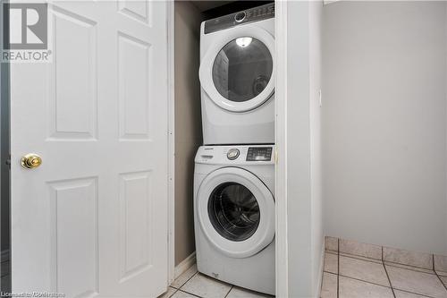 184 Gatewood Road, Kitchener, ON - Indoor Photo Showing Laundry Room