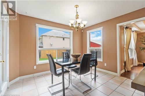 112 Stone Church Road W, Hamilton, ON - Indoor Photo Showing Dining Room