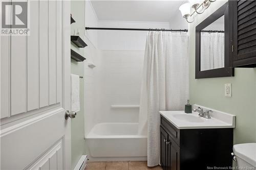 160 Edgett Ave, Moncton, NB - Indoor Photo Showing Bathroom