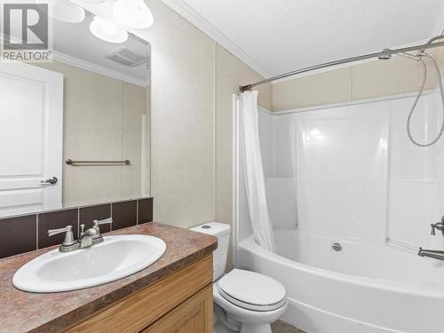 24 Sawmill Road, Teslin, YT - Indoor Photo Showing Bathroom