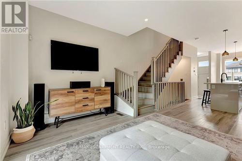 6 Munay Lane, Hamilton, ON - Indoor