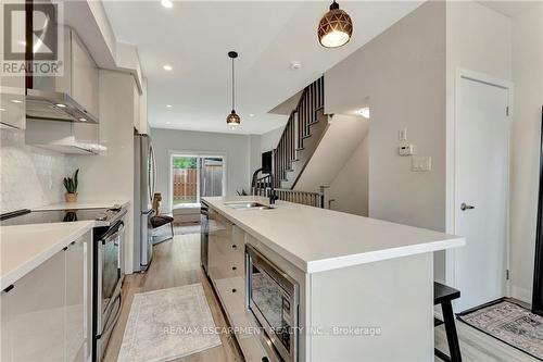 6 Munay Lane, Hamilton, ON - Indoor Photo Showing Kitchen With Stainless Steel Kitchen With Upgraded Kitchen