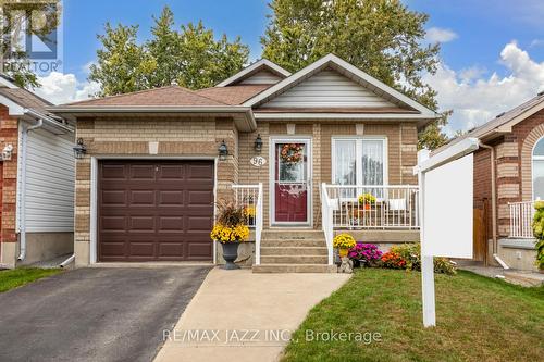 96 Mcfeeters Crescent, Clarington (Bowmanville), ON 