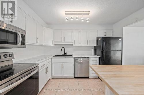 1901 - 323 Colborne Street, London, ON - Indoor Photo Showing Kitchen With Stainless Steel Kitchen With Double Sink