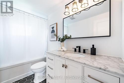 902 Curtis Crescent, Cobourg, ON - Indoor Photo Showing Bathroom