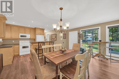 70 39Th Street N, Wasaga Beach, ON - Indoor Photo Showing Dining Room