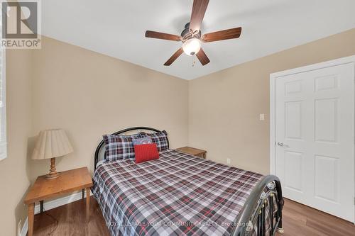 70 39Th Street N, Wasaga Beach, ON - Indoor Photo Showing Bedroom