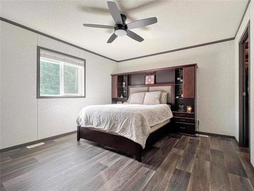 115 Spruce Street, Brandon, MB - Indoor Photo Showing Bedroom