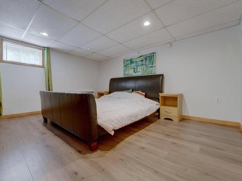 Master bedroom - 18 Av. Conrad-Gamache, Saint-Paul-De-L'Île-Aux-Noix, QC - Indoor Photo Showing Bedroom