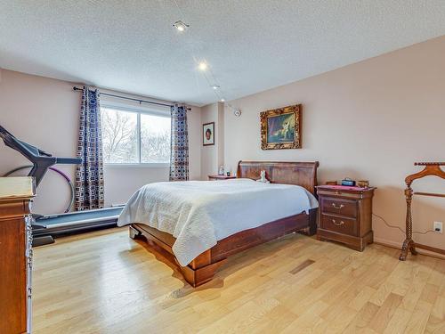 Chambre Ã  coucher principale - 204-10100 Rue Paul-Comtois, Montréal (Ahuntsic-Cartierville), QC - Indoor Photo Showing Bedroom