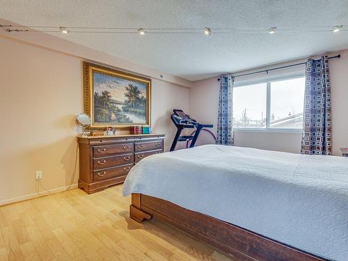 Master bedroom - 204-10100 Rue Paul-Comtois, Montréal (Ahuntsic-Cartierville), QC - Indoor Photo Showing Bedroom