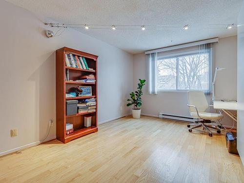 Bedroom - 204-10100 Rue Paul-Comtois, Montréal (Ahuntsic-Cartierville), QC - Indoor