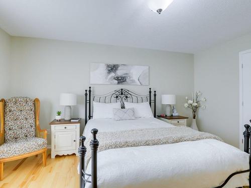 Master bedroom - 8 Rue De St-Prime, Gatineau (Gatineau), QC - Indoor Photo Showing Bedroom