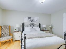 Master bedroom - 