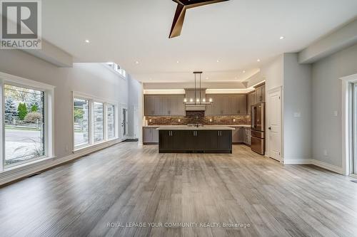 14827 Regional Rd 1 Road, Uxbridge, ON - Indoor Photo Showing Kitchen