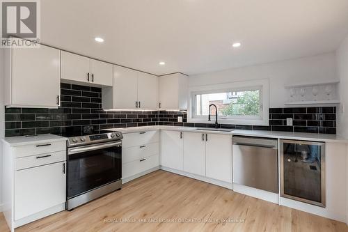 198 Main Street, Lucan Biddulph (Lucan), ON - Indoor Photo Showing Kitchen With Stainless Steel Kitchen With Upgraded Kitchen