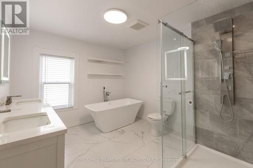 198 Main Street, Lucan Biddulph (Lucan), ON - Indoor Photo Showing Bathroom