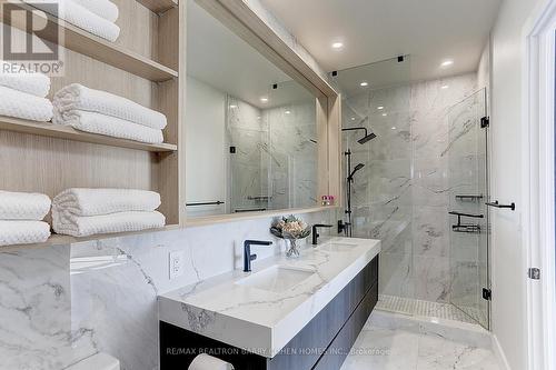 903 - 6 Parkwood Avenue, Toronto, ON - Indoor Photo Showing Bathroom