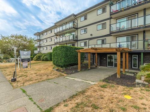 303-218 Bayview Ave, Ladysmith, BC 