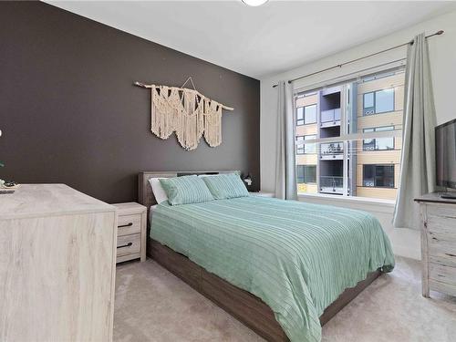 401-662 Goldstream Ave, Langford, BC - Indoor Photo Showing Bedroom