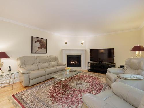 Family room - 1878 Rue Du Patrimoine, Saint-Lazare, QC - Indoor Photo Showing Living Room With Fireplace