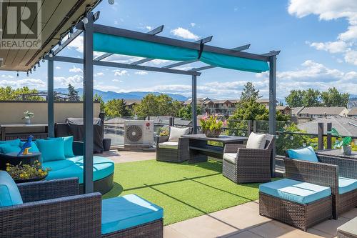 446 West Avenue Unit# 302, Kelowna, BC - Outdoor With Deck Patio Veranda With Exterior