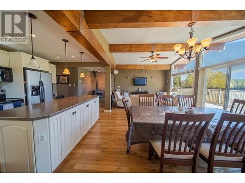 7055 93/95 Highway, Wasa, BC - Indoor Photo Showing Dining Room