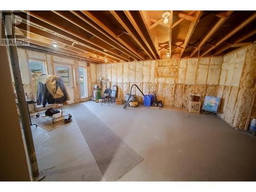 7055 93/95 Highway, Wasa, BC - Indoor Photo Showing Basement