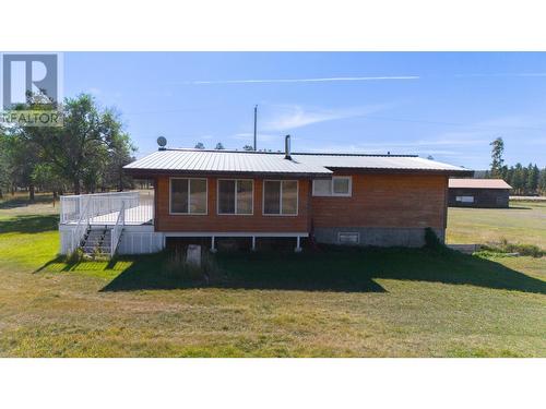 7055 93/95 Highway, Wasa, BC - Outdoor