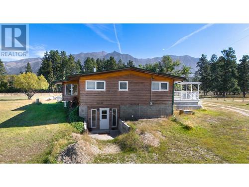 7055 93/95 Highway, Wasa, BC - Outdoor