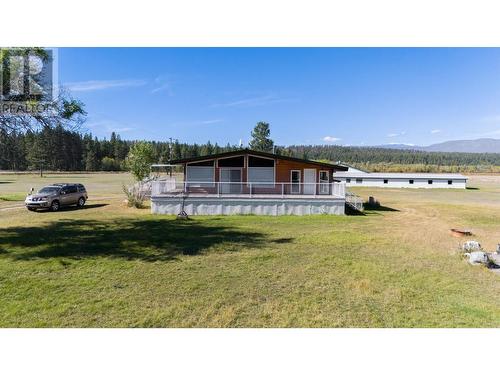 7055 93/95 Highway, Wasa, BC - Outdoor With Deck Patio Veranda