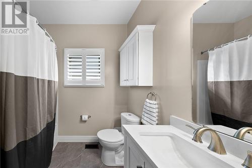 109 Rinkside Court, Sudbury, ON - Indoor Photo Showing Bathroom